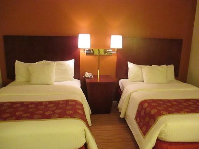 Red Carpet Inn And Suites Plymouth Room photo
